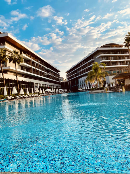 Außenansicht Acanthus Cennet Barut Collection