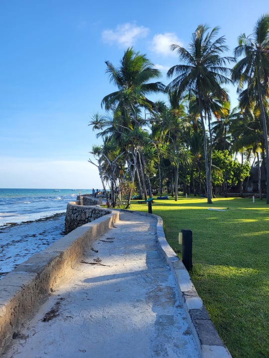 Gartenanlage Neptune Palm Beach Boutique Resort & Spa