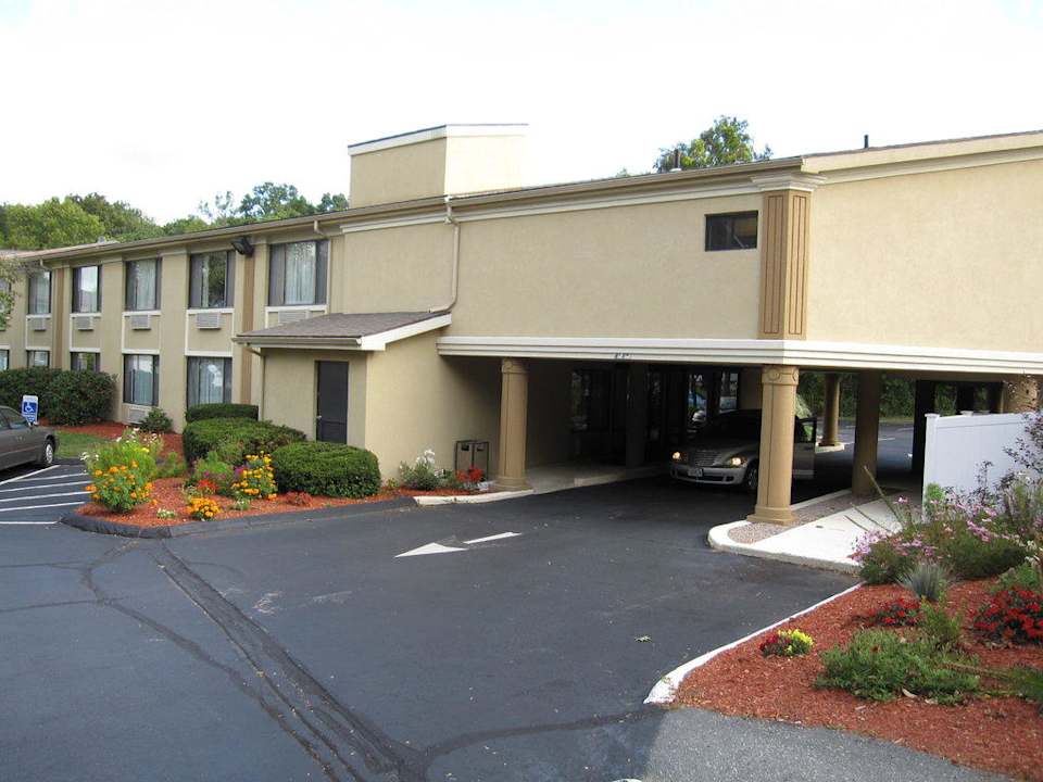 Außenansicht Hotel Days Inn Mystic