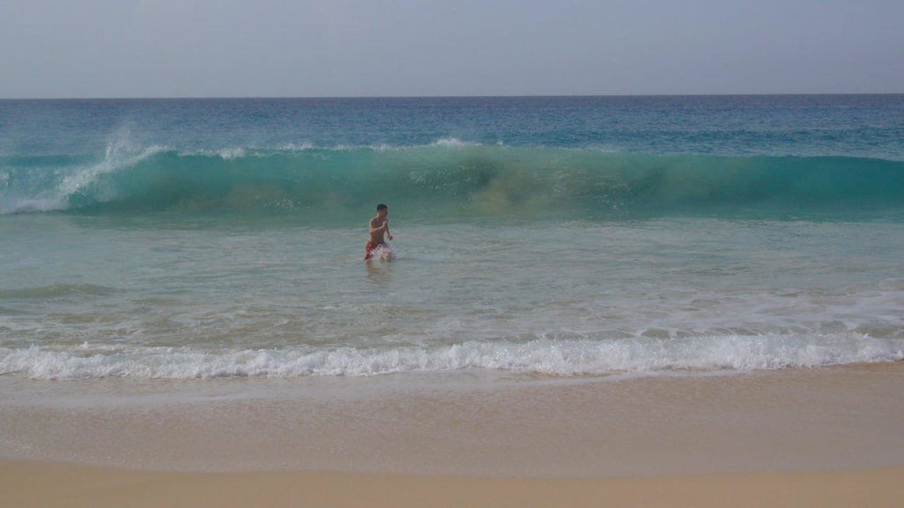 Wellen am Strand Hotel Riu Touareg