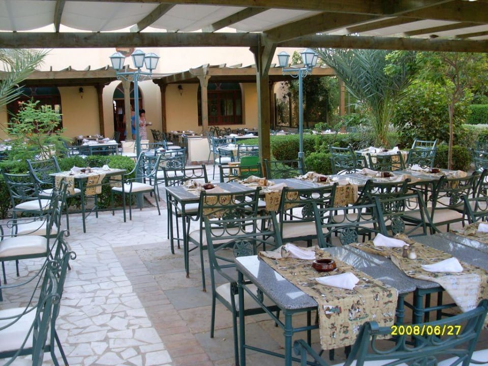 Aussenbereich Hauptrestaurant Three Corners Rihana Resort Deluxe