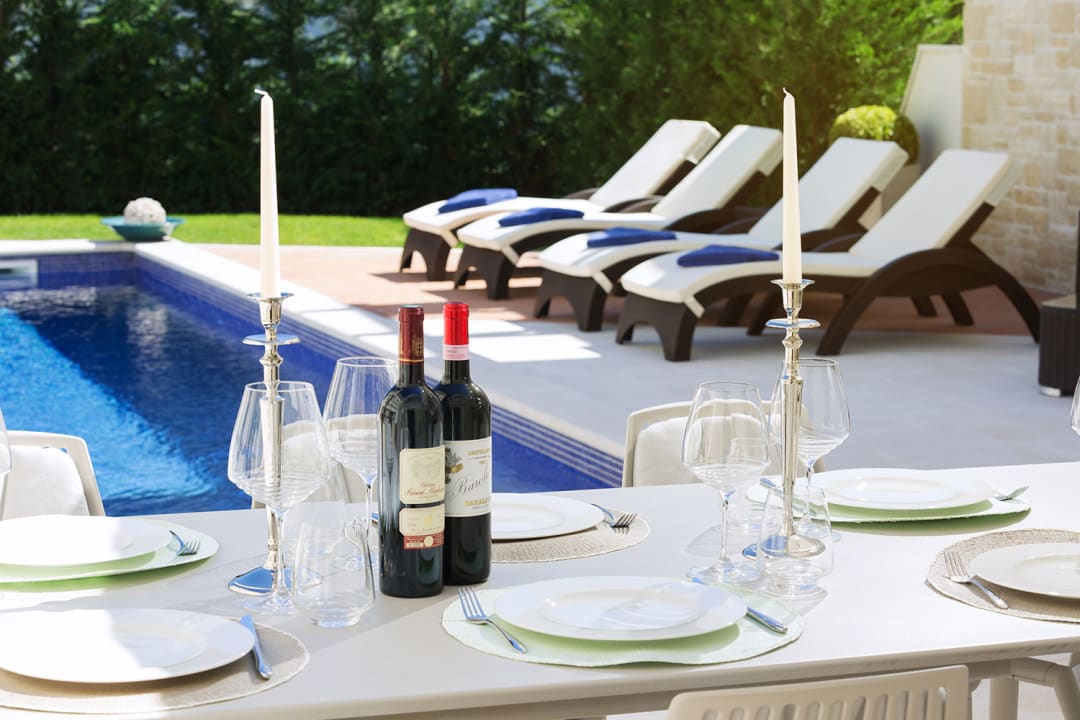 Gastro Villa Camelia by HMZ Villas