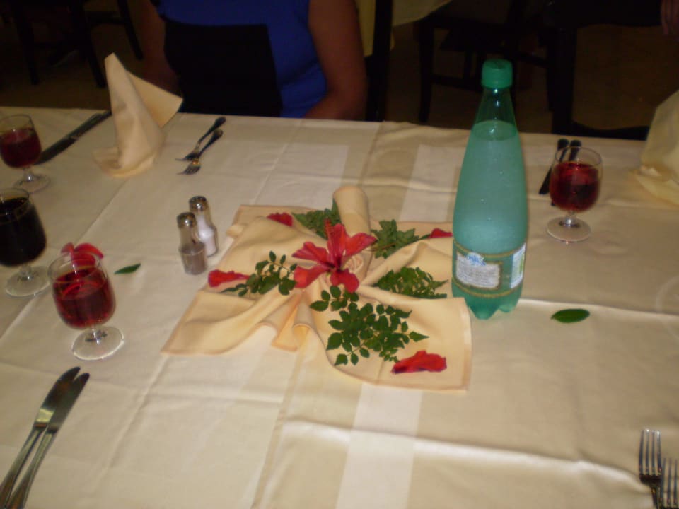 Une des nombreuses deco de notre table El Mouradi Club Kantaoui