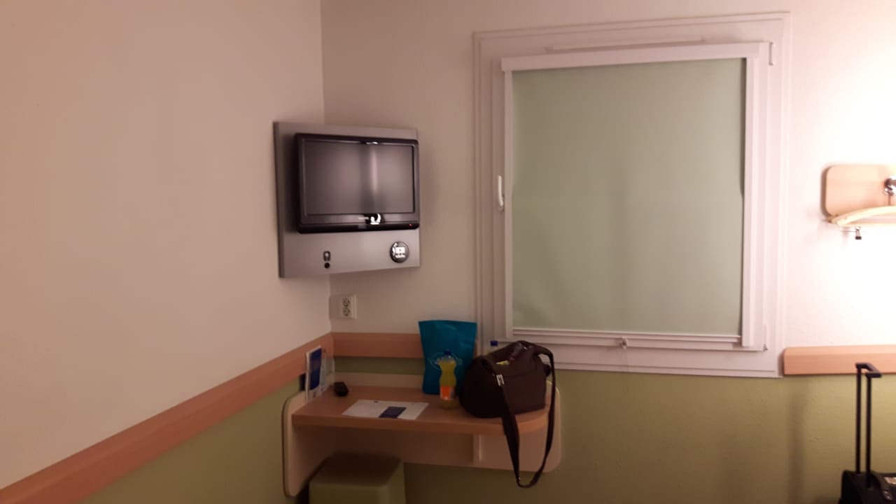 Zimmer B&B HOTEL Köln-Marsdorf