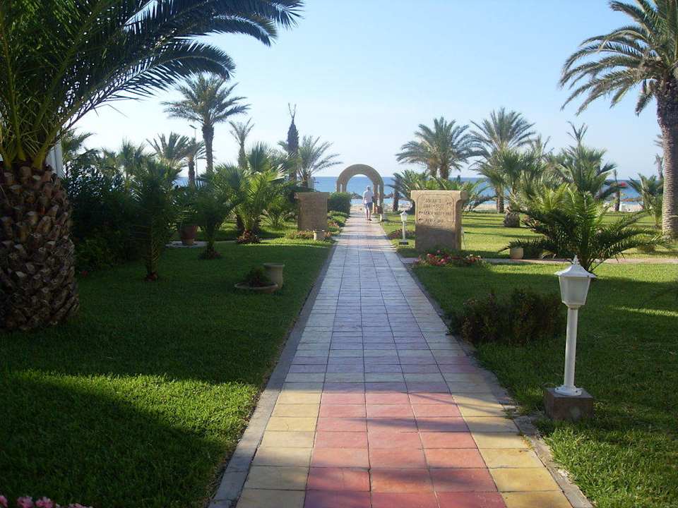Weg zum Strand Dar Khayam