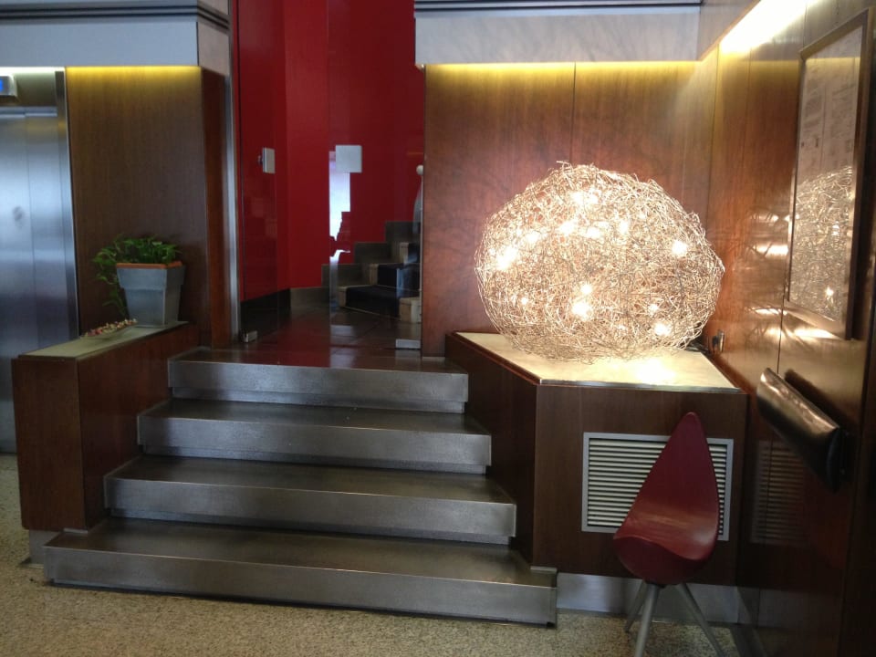 Eingangsbereich Hotel Mediolanum