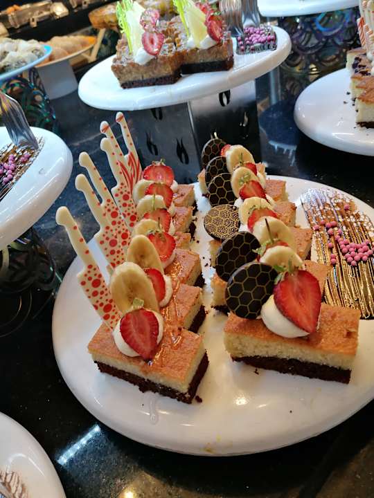 Gastro Side Royal Palace Hotel & Spa