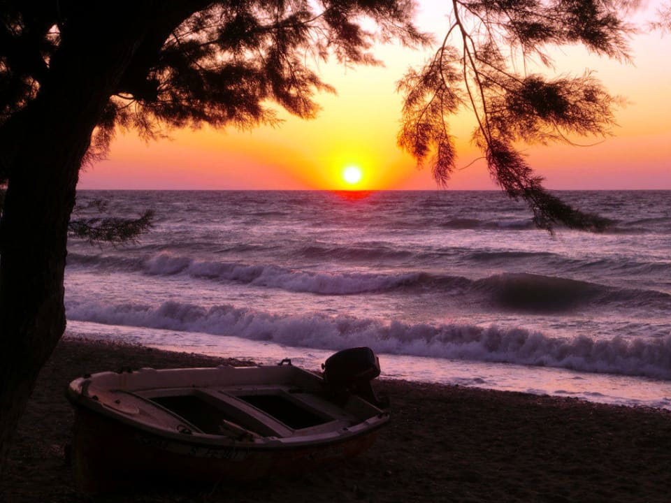 Sonnenuntergang am Hotelstrand TUI KIDS CLUB Alex Beach
