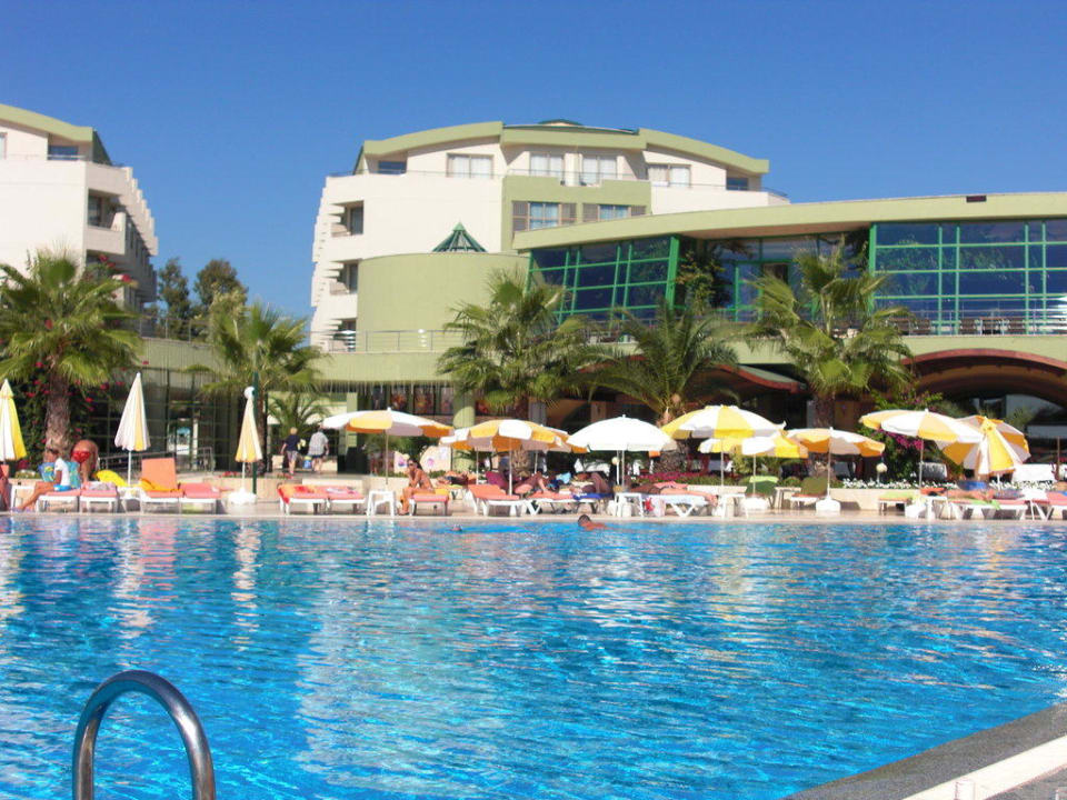 Der Pool VONRESORT Golden Coast