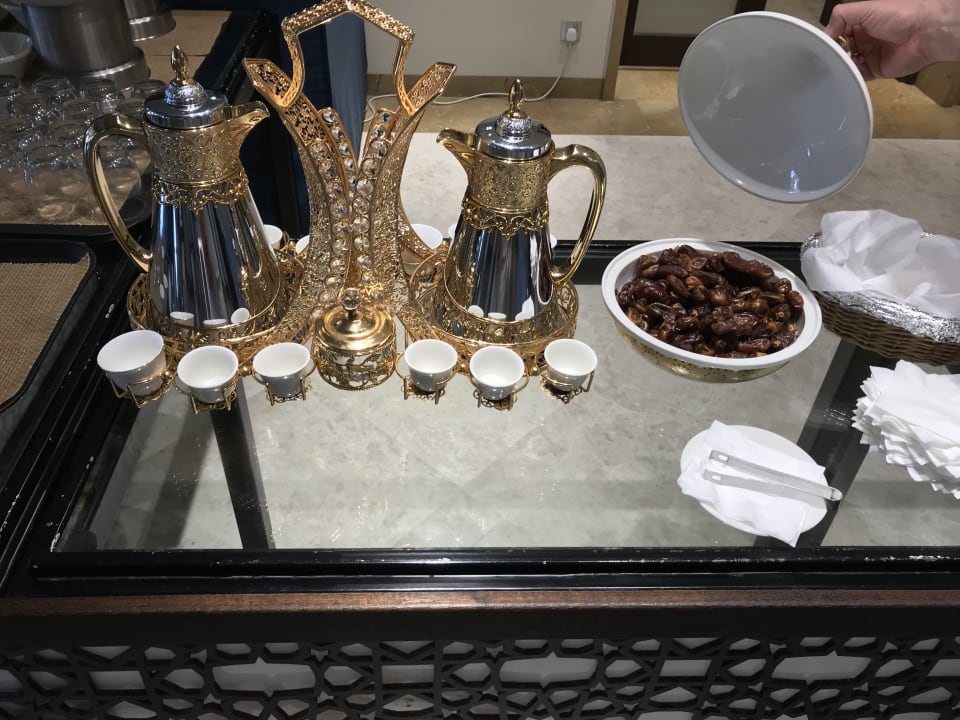 Omanischer Kaffee und Datteln Fanar Hotel & Residences Salalah Beach