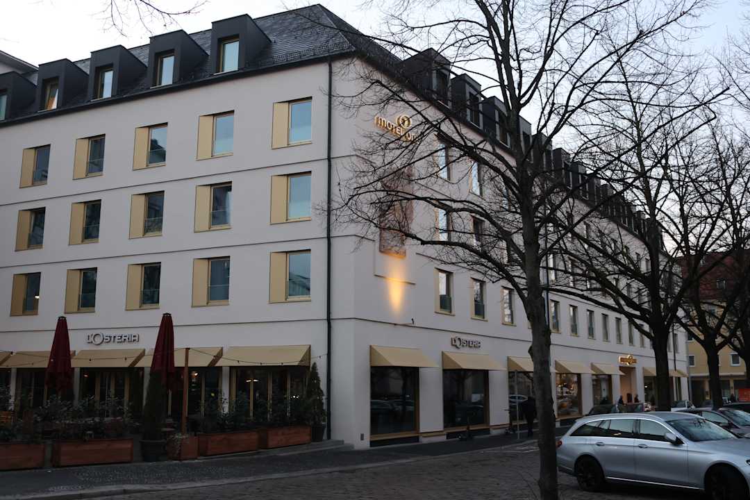 Außenansicht Motel One Würzburg