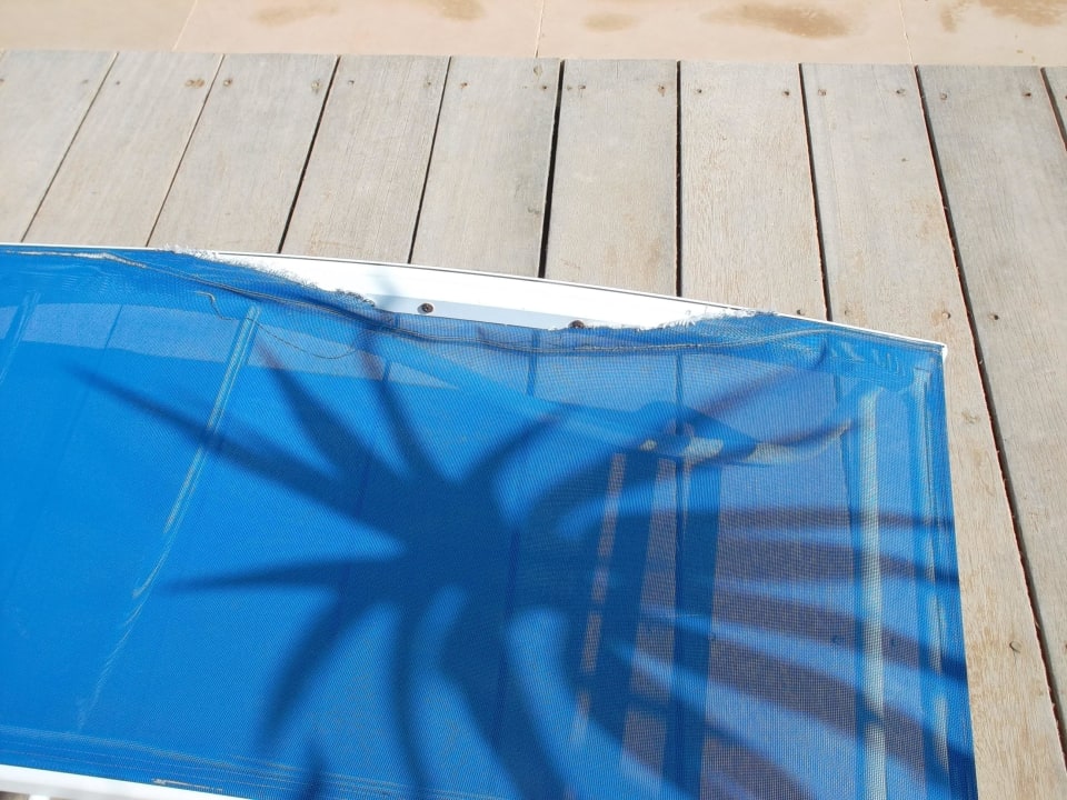 Defekte Liegen Wyndham Garden Salalah Mirbat