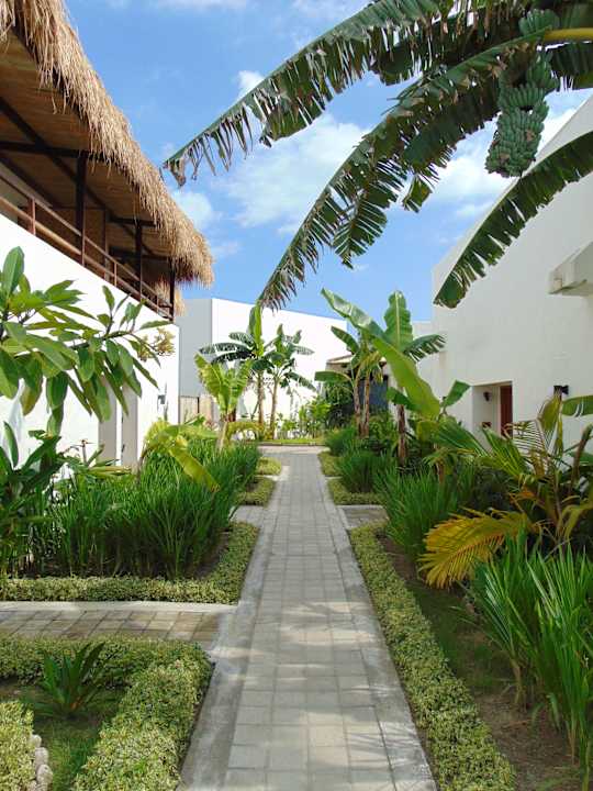 Gartenanlage Amber Lombok Beach Resort