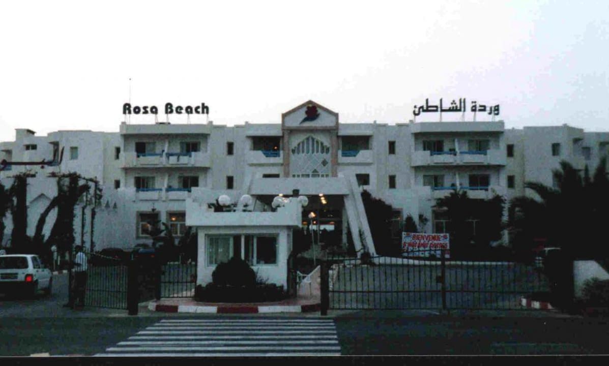 Hotelansicht Eingang Hotel Rosa Beach