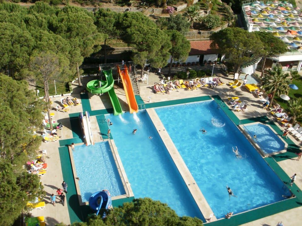 Vom Balkon. Achte Etage Hotel Grand Efe