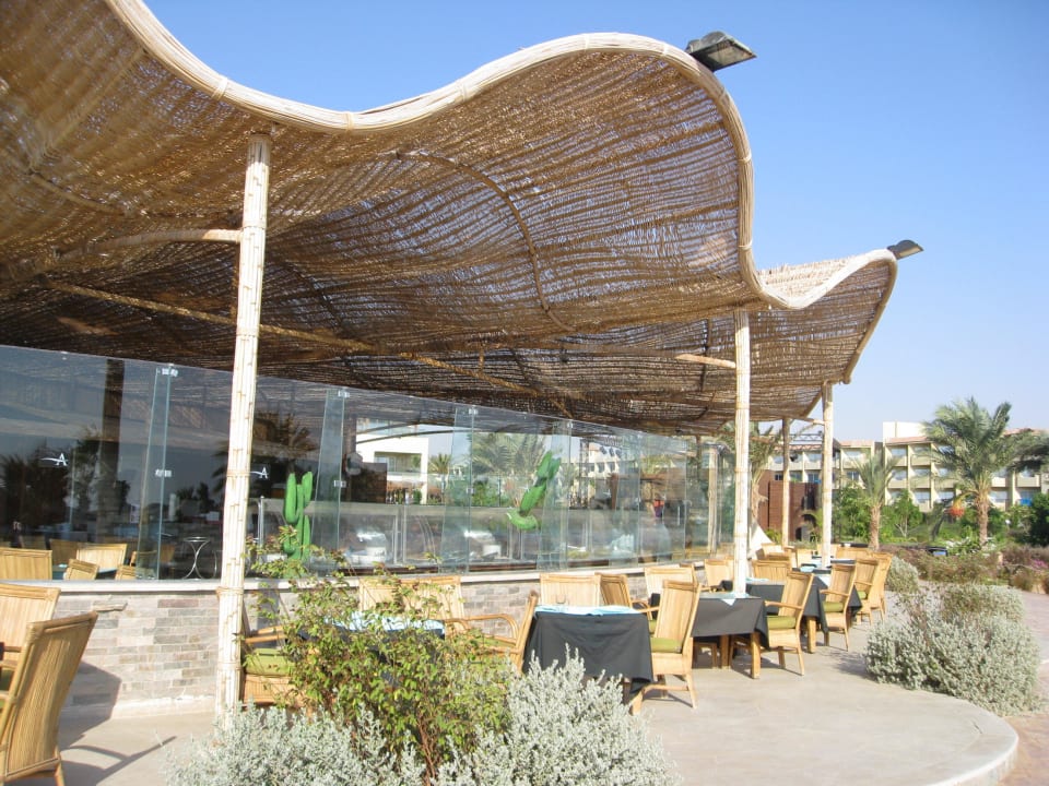 Beach restaurant Amwaj Beach Club Abu Soma Resort