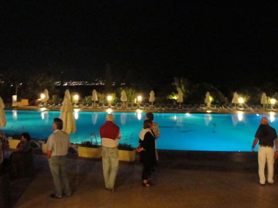 Jeden z basenów Yasmin Resort Bodrum