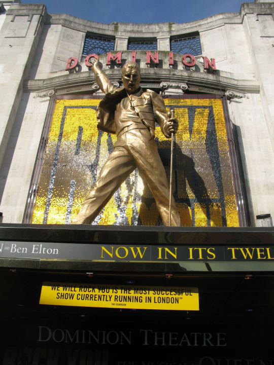 Рядом  Staunton Hotel