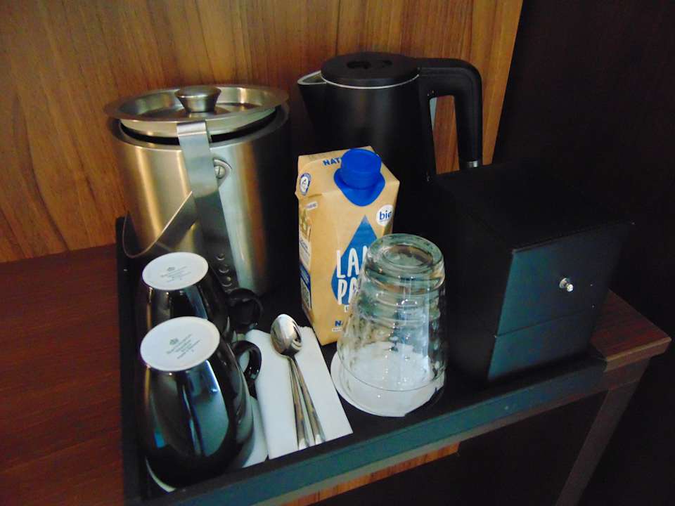 Zimmer Hotel Courtyard by Marriott Cologne