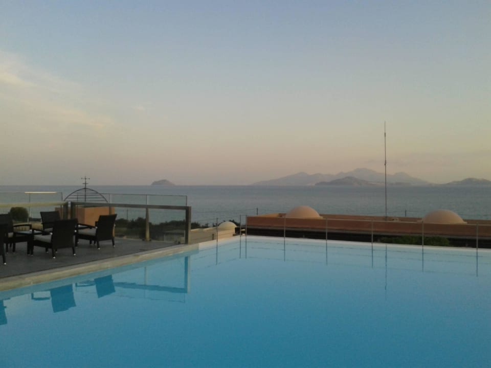 Pool Atlantica Belvedere Resort