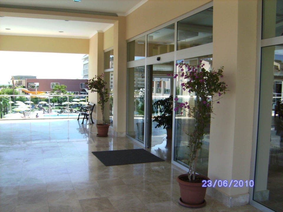 Eingang Solivia Hotel