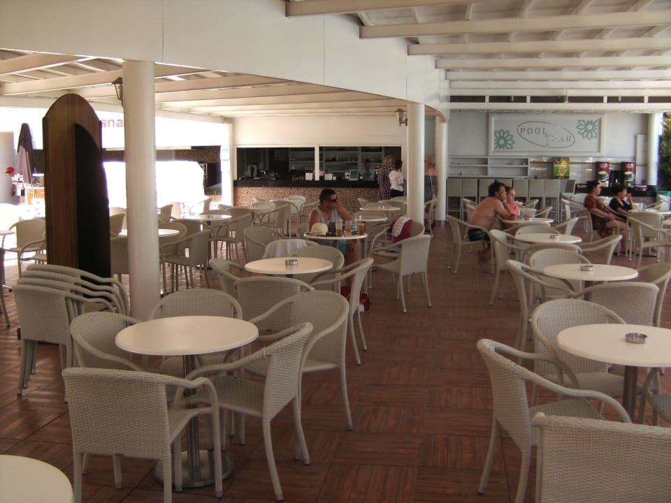 Poolbar Dream World Resort & Spa