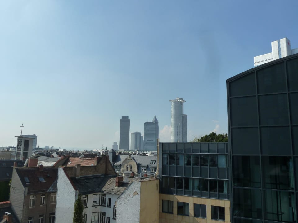 Auf die Stadt Adina Apartment Hotel Frankfurt Neue Oper