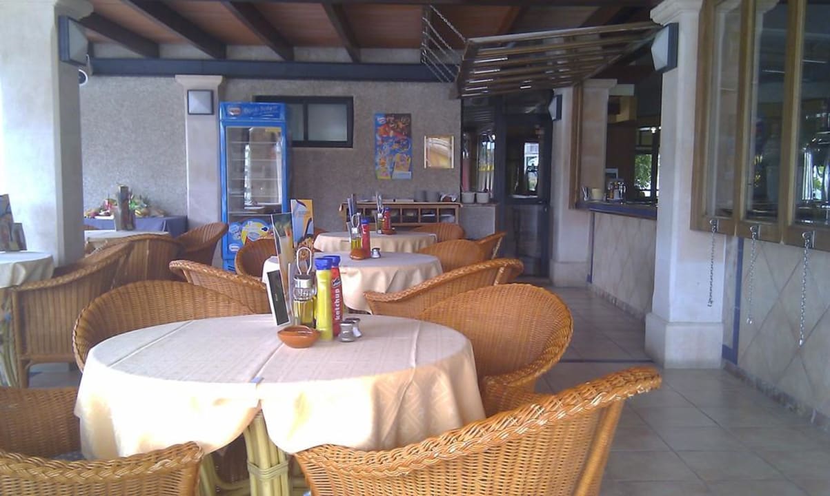 Cafeteria am Pool Iberostar Selection Playa de Palma