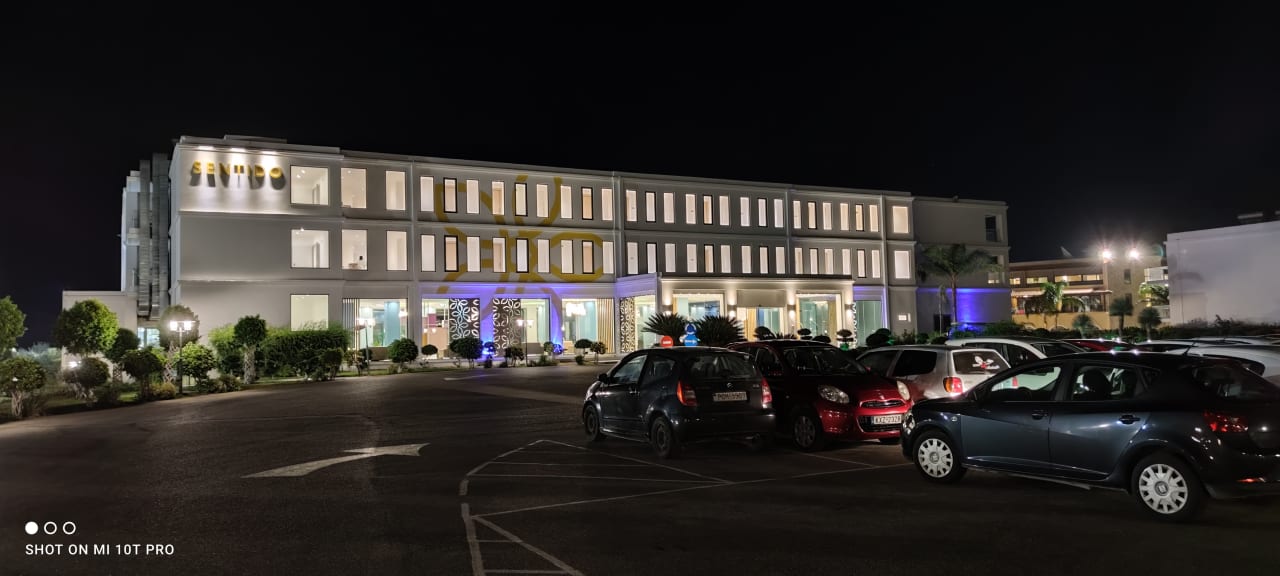 Außenansicht Asterias Beach Resort