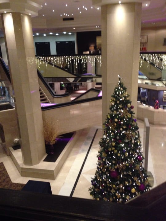 Rezeption  The Tower - A Guoman Hotel