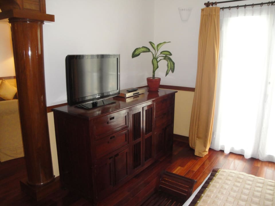 Fernseher im Schlafbereich Victoria Can Tho Resort