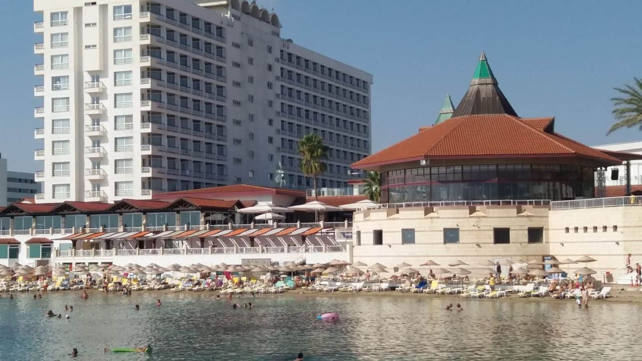 Strand Salamis Bay Conti Resort Hotel & Casino