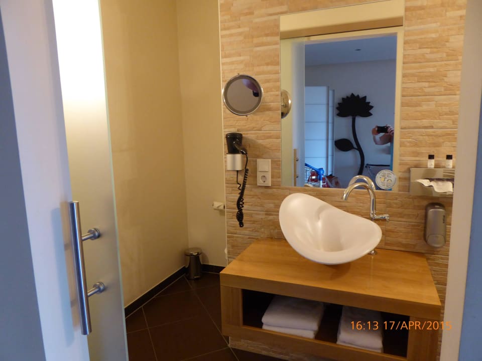 Sehr modern Tropical Islands Resort