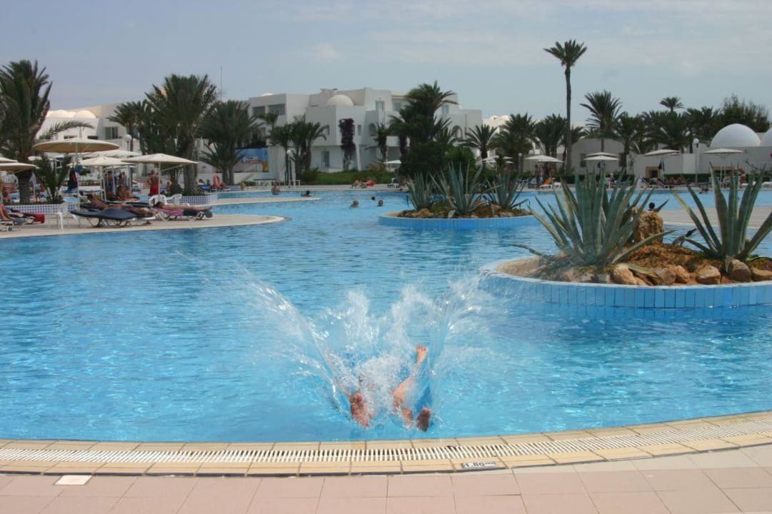 Pool im Menzel Hotel El Mouradi Djerba Menzel