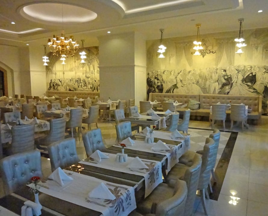 Einer der 6 Speisesääle Hotel Delphin Imperial