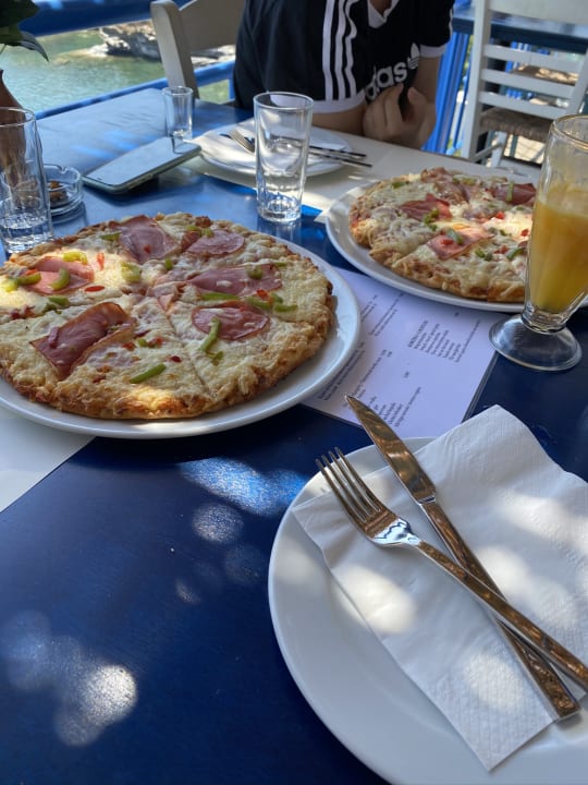 Gastro Sofia Mythos Beach