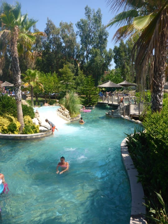 Lazy River Club Grand Side