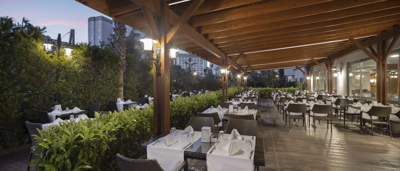 Gastro Wyndham Garden Lara