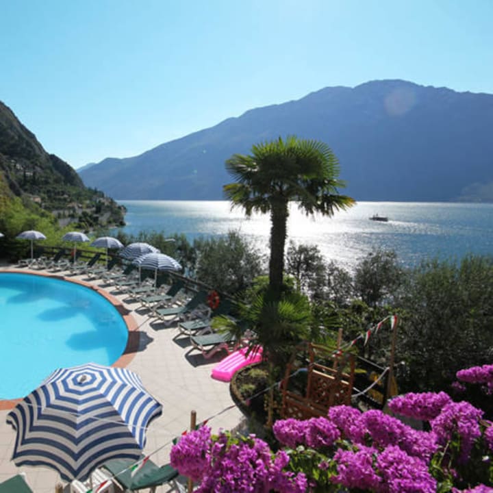 Piscina Hotel Augusta