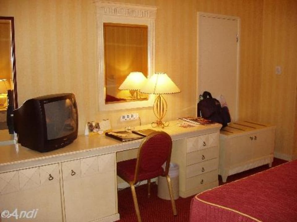 Zimmer mit Aircon und TV Copthorne Downtown Abu Dhabi