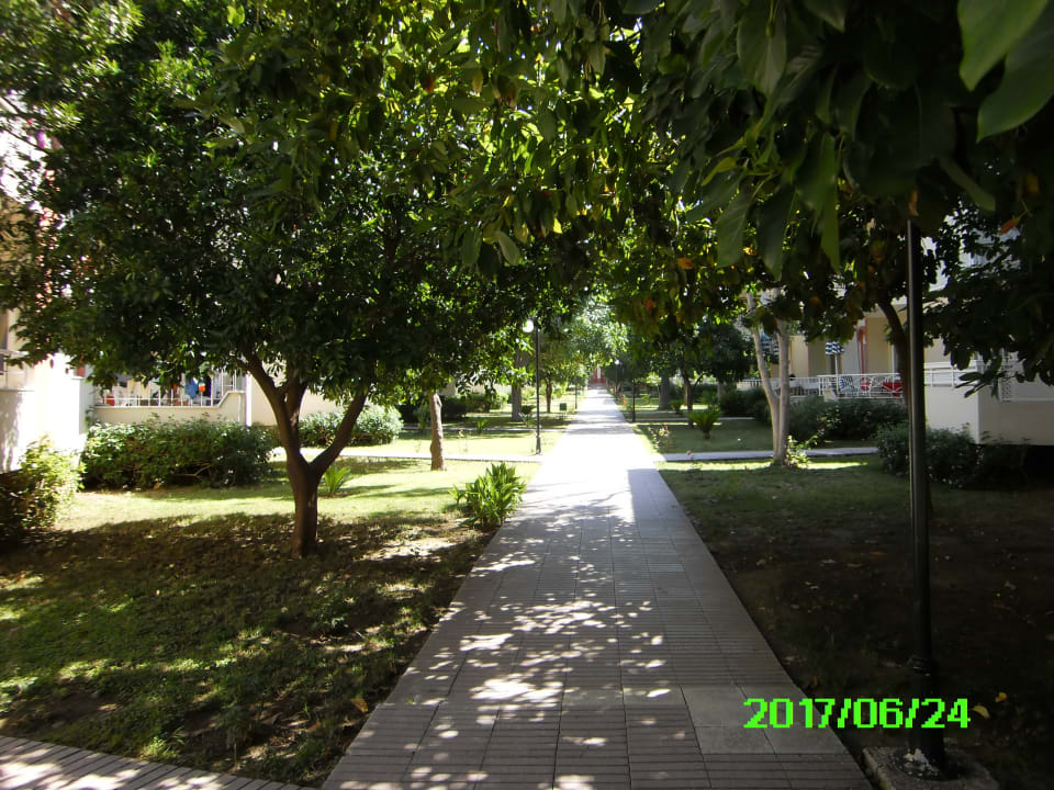 Gartenanlage Hotel Sirma