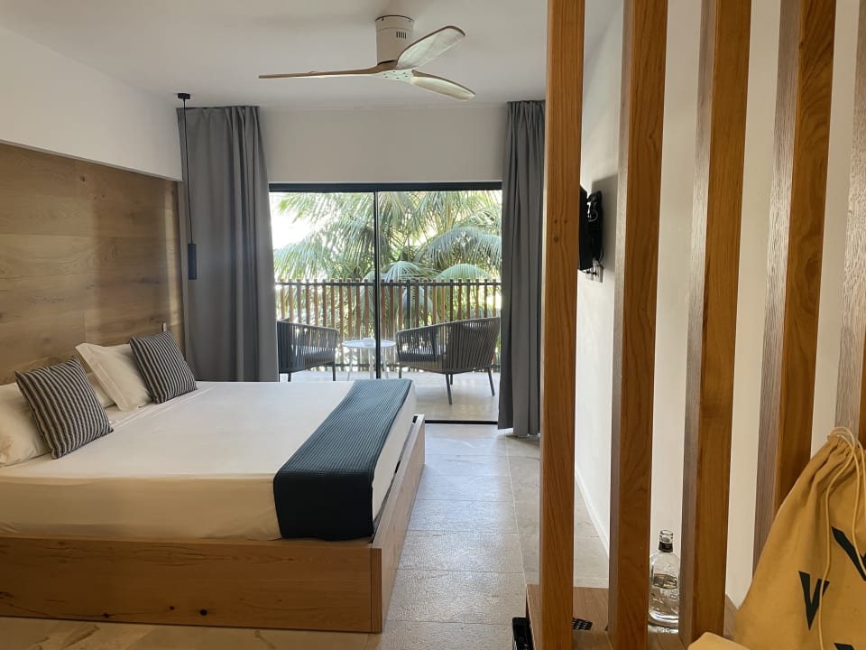 Zimmer Las Gaviotas Suites Hotel