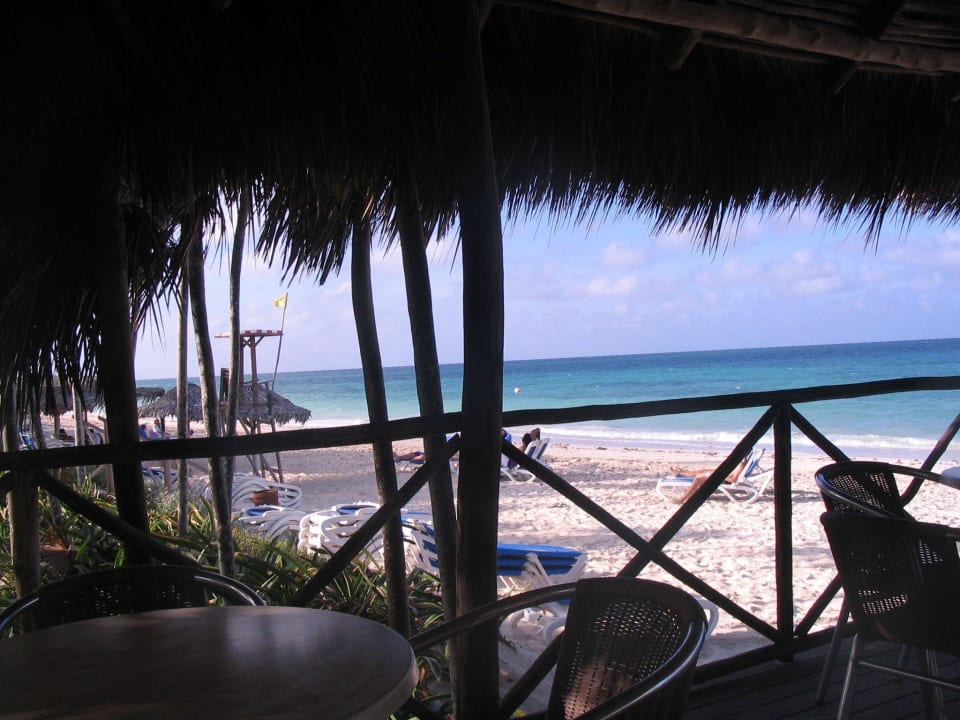 Blick von Strandbar auf den Strand Hotel Melia Cayo Coco - Adults only