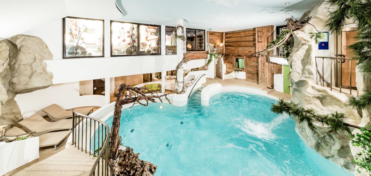 Pool Hotel Almhof Call