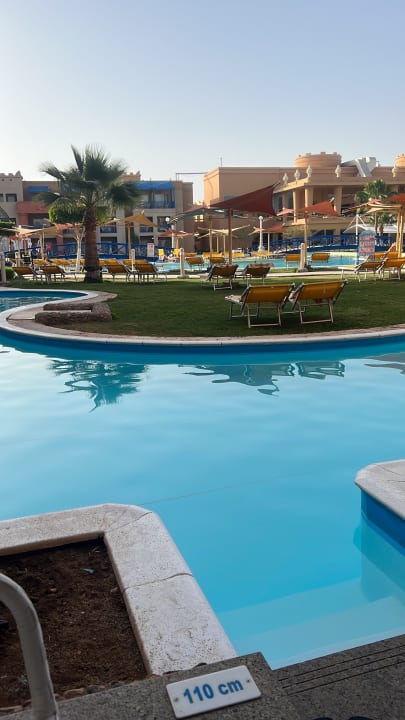 Pool Hotel Titanic Palace