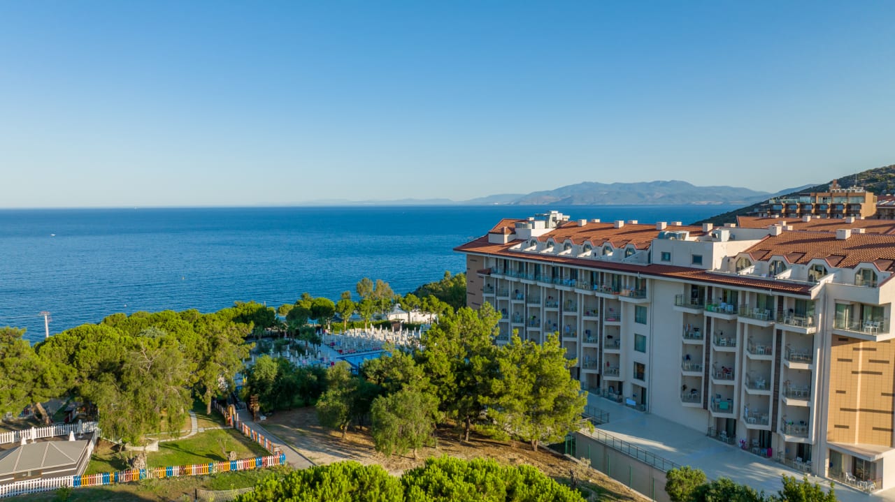 Außenansicht Ramada Resort Kusadasi & Golf