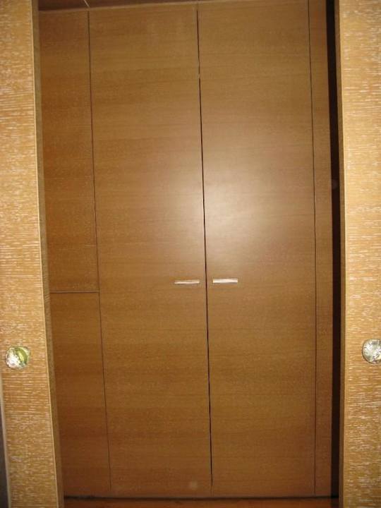 Schrank Hotel Nikopolis