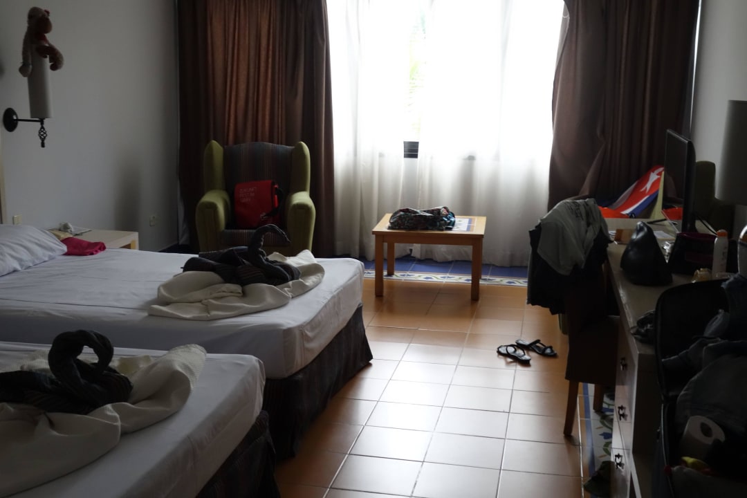 Betten vom Flur aus Memories Miramar Havana