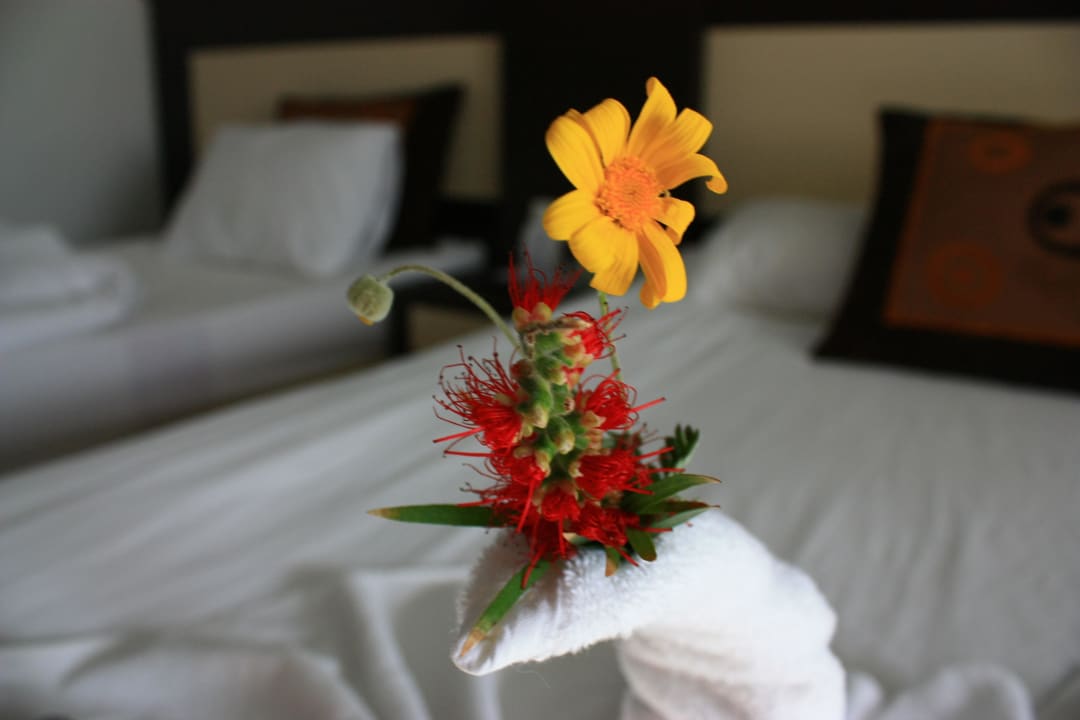 Gepflegte Betten mit Deckor Oz Hotels Incekum Beach