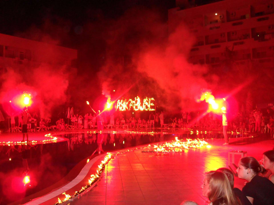 Pool Party Aska Bayview Resort